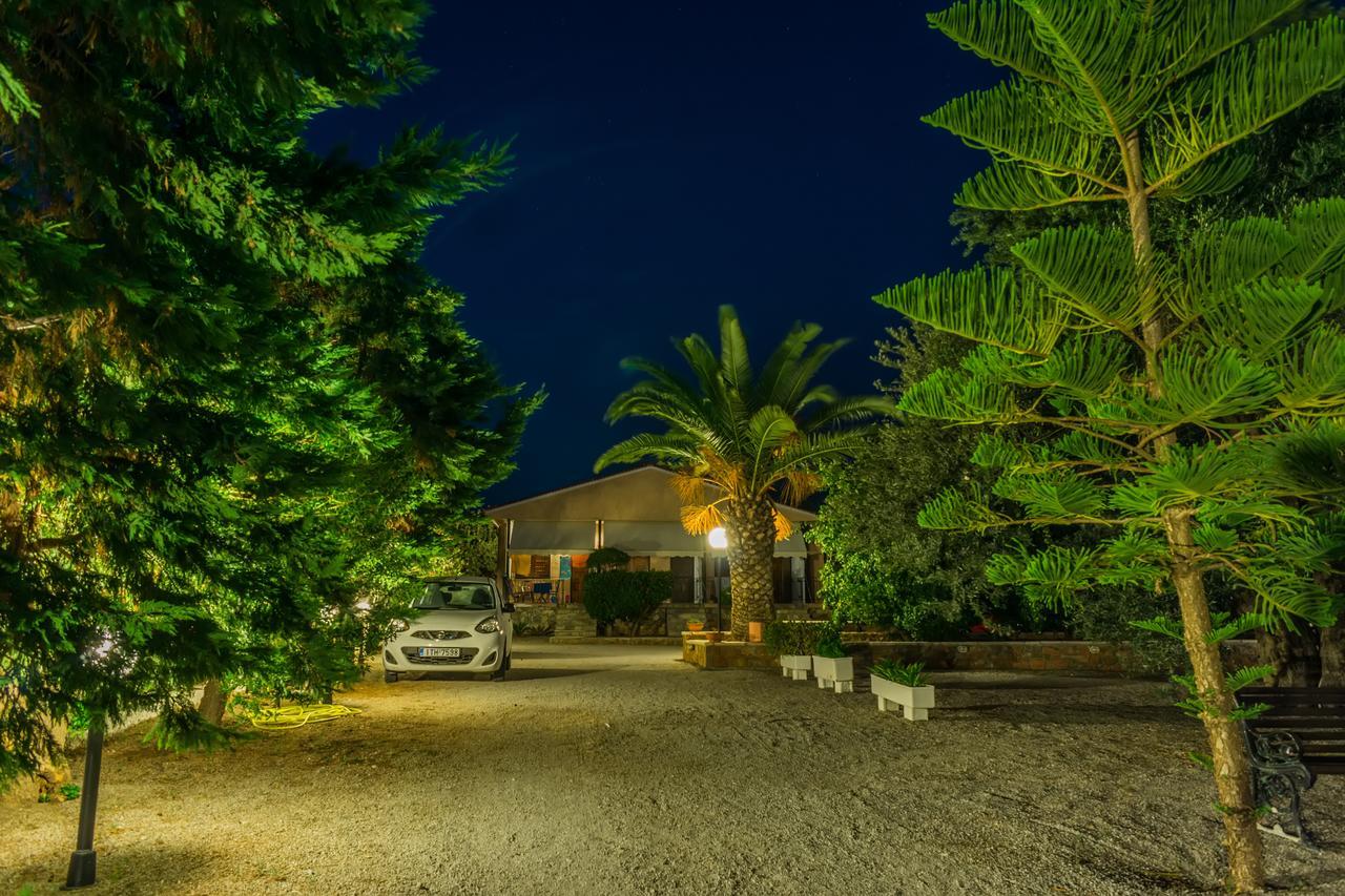 Oasis Studios Ag Pantes Agioi Pandes Exterior photo